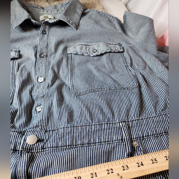 Women's Short Sleeve Denim Jumpsuit - Universal Thread Size 30 - Picture 12 of 16